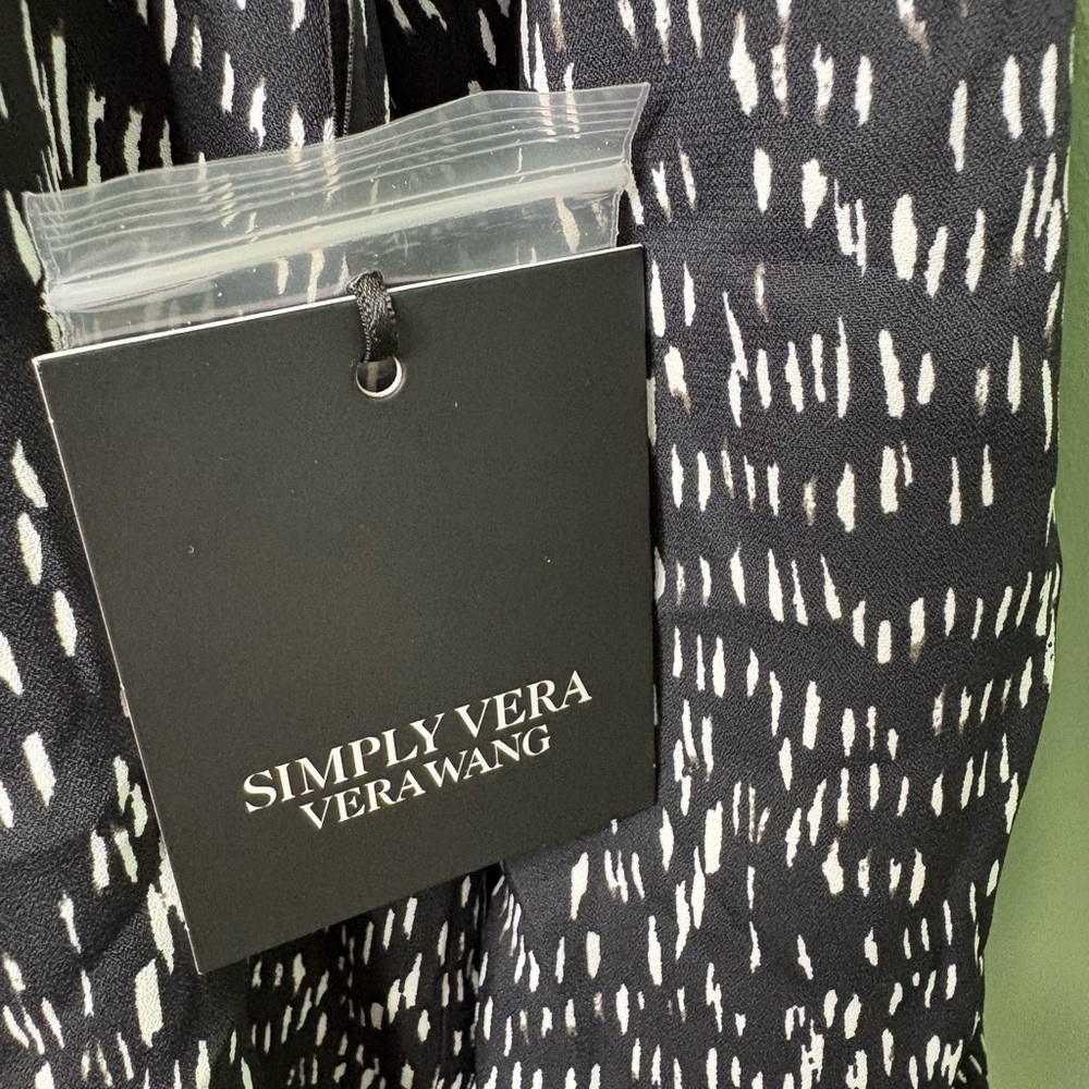 Simply Vera Vera Wang Black and White Printed Blouse - Picture 5 of 11